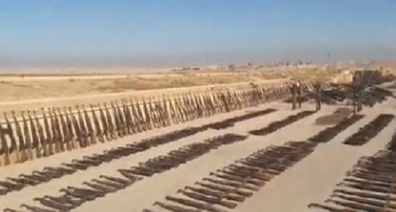 الجيش السوري يعرض كميات هائلة من الأسلحة المصادرة من ” داعش “