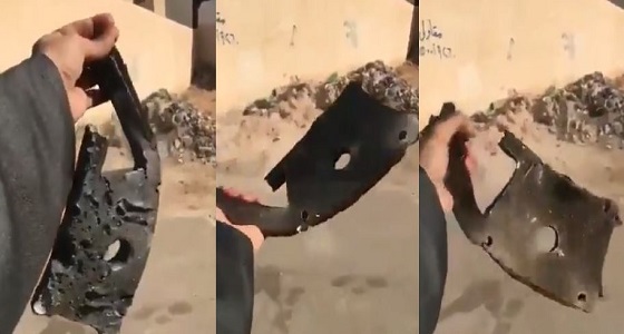 بالفيديو .. مواطن يعثر على شظايا الصاروخ الحوثي في الرياض