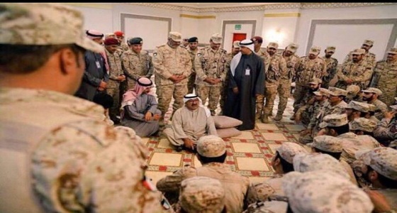 بالصور.. وزير الدفاع الكويتي يتفقد المشاركين في &#8221; إعادة الأمل &#8221; بالمملكة