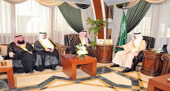 الأمير سعود بن نايف يستقبل مدير الإدارة العامة لخدمات المياه بالمنطقة