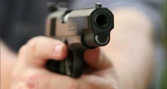 رجل يطلق النار على فتاة لرفضها الزواج منه