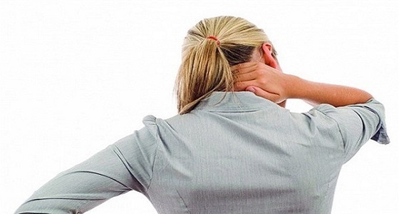 أسباب تيبس الرقبة وكيفية التخلص منه