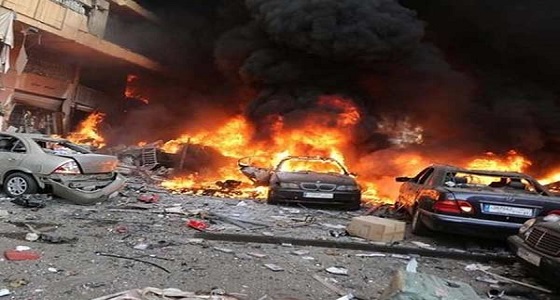 عشرات القتلى والجرحى في تفجير سيارة مفخخة بمدينة إدلب السورية