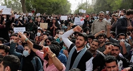 الشعب الإيراني يعلن استمراره في رفض حكم الملالي