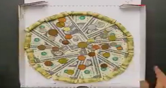 بالفيديو.. منها البيتزا والفراشات.. طرق مبتكرة لإهداء المال