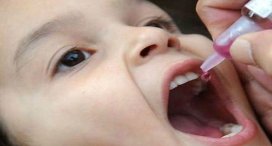 محافظ ظهران الجنوب يدشن حملة تطعيم الأطفال