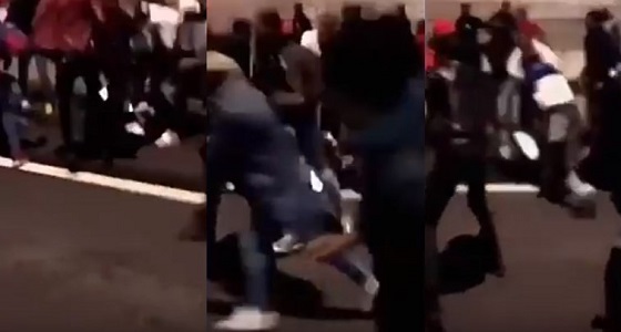 بالفيديو.. اعتداء مشاغبون على شرطية يثير غضب الفرنسيين