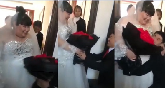 بالفيديو.. عريس يتعرض لموقف محرج بسبب عروسه البدينة
