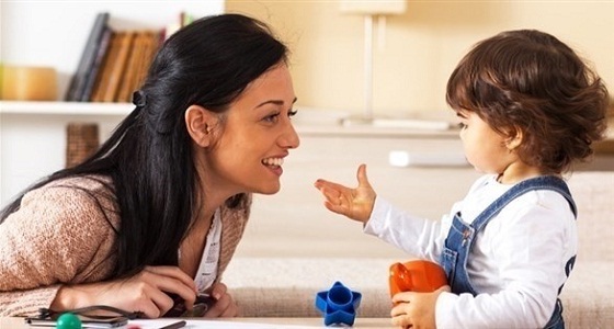 دراسة: تعلّم لغتين يعزّز قدرات طفل التوحد