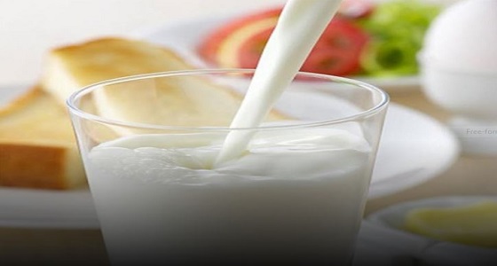 دراسة تنصح بتناول الحليب كامل الدسم لفوائده العديدة