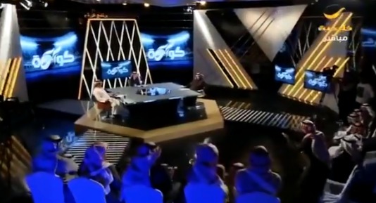بالفيديو.. لقطة طريفة وعفوية لنجم الهلال يوسف الثنيان أثناء لقاء رئيس هيئة الرياضة