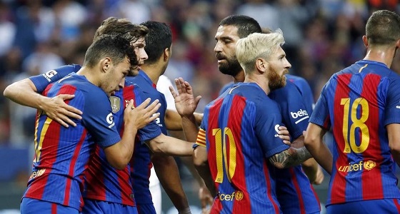 برشلونة يفوز على ألافيس بثنائية في الدوري الإسباني