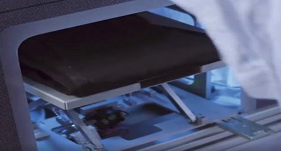 بالفيديو.. جهاز طي الملابس الجديد يغزو الفيسبوك