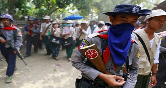 مقتل وإصابة 13 متظاهر من البوذيين برصاص الشرطة ببورما