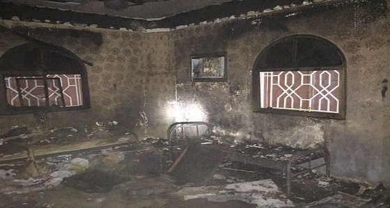  بالصور .. مدني نجران يخمد حريقًا اندلع بمنزل في الفيصلية