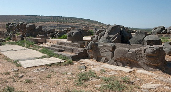 قصف تركي يلحق أضرارا بمعبد أثري في عفرين