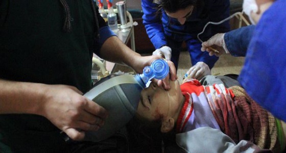 بالفيديو.. حالة من الهلع تنتاب أطفال الغوطة الشرقية بسوريا بعد سقوط القذائف