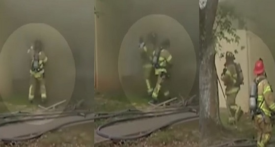 بالفيديو.. رجل إطفاء  ينقذ طفلا بالتقاطه عقب إلقائه من الدور الثاني