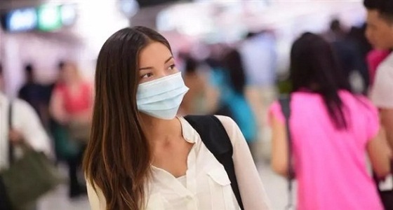 خبراء: الكمامة تمنع انتقال فيروس الانفلونزا من شخص لأخر