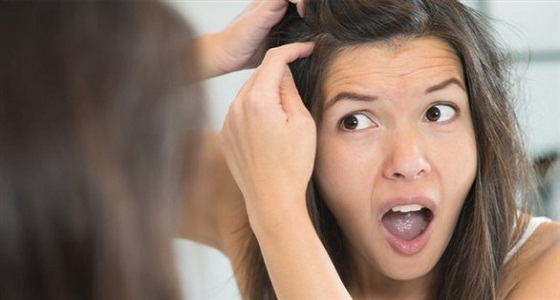 4 عادات خاطئة تهدد شعرك بالشيب المبكر