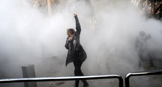 واشنطن تفكر في فرض عقوبات على إيران بسبب قمع الاحتجاجات