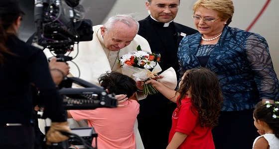 البابا فرانسيس يصل تشيلى فى مستهل جولة تشمل أيضا بيرو