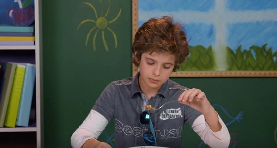 بالفيديو.. رد فعل أطفال أجانب يتناولون طعاما مصريا لأول مرة