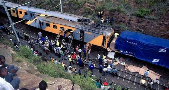 إصابة 200 شخص في حادث قطار بجنوب إفريقيا