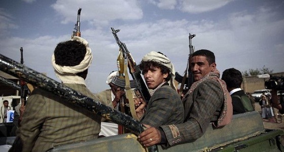 الحوثي يدنس مساجد اليمن ويحولها مقرا للقتال