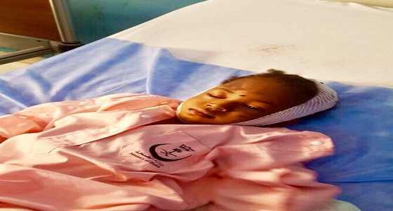 الطفلة غادة تتماثل للشفاء وتترك المستشفى