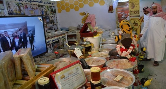 بالصور.. مهرجان العسل الأول بمحايل يواصل فعالياته