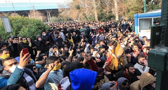 رغم قمع &#8221; الملالي &#8221; .. الثورة الإيرانية صامدة لليوم ال11