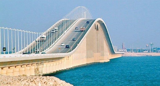 &#8221; جوازات الشرقية &#8221; : نصف مليون عابر لجسر الملك فهد
