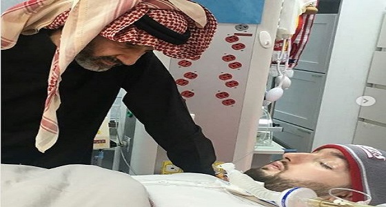 زيارة الأمير الوليد بن طلال لأبن شقيقه في المستشفى