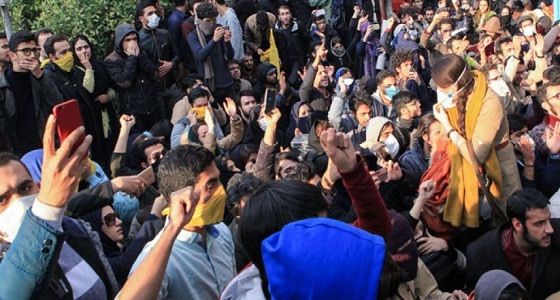 بالفيديو.. المتظاهرون الإيرانيون يواصلون هتافاتهم ضد الفقر والإرهاب بأصفهان