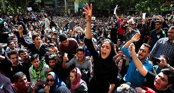 مريم رجوي: &#8221; خامنئي &#8221; يرتعد خوفا من متظاهري إيران
