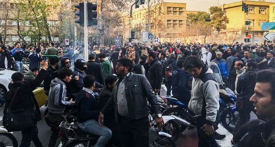احتجاجات واسعة وهتافات تجتاح مدينة كركان الإيرانية بعد تجدد الانتفاضة