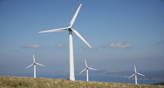 مدينة الملك عبدالله توقع عقدا لإنشاء أول مصنع لتوليد طاقة الرياح بالمملكة