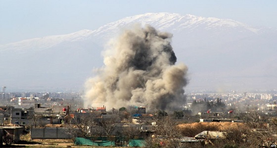 مقتل 15 شخصا في قصف جوي روسي على سوق تجاري بإدلب