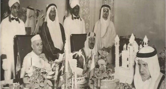 صورة نادرة للملك سعود برفقة الرئيس الهندي  قبل أكثر من 60 عام