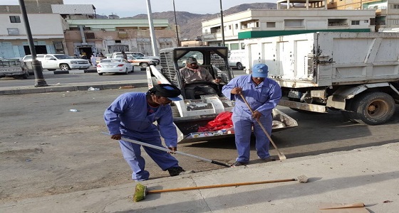 بالصور.. أمانة نجران تواصل أعمال النظافة اليومية