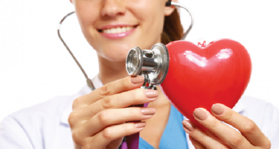 دراسة: كلما بلغت المرأة مبكرا زادت نسبة إصابتها بأمراض القلب