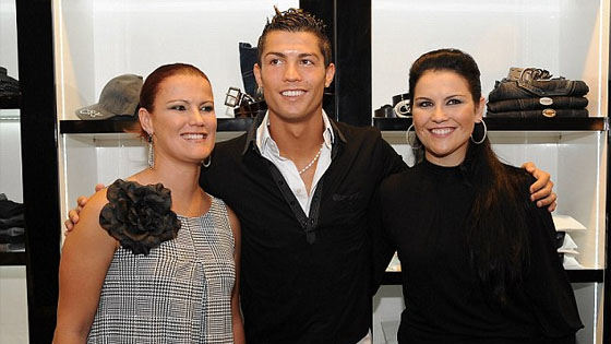 بعد تعرضه للهجوم الحاد.. شقيقة رونالدو تدعمه بطريقتها الخاصة