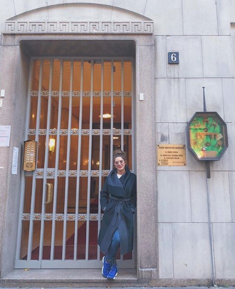 هيا عبد السلام بإطلالة شتوية جذابة