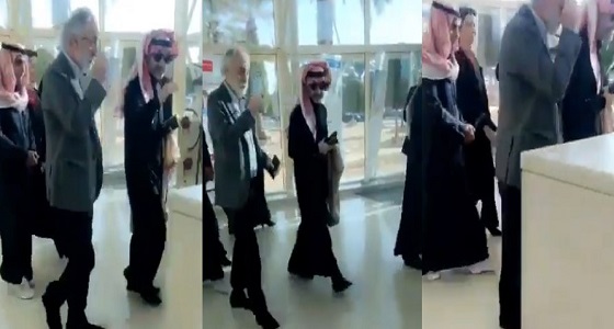 أول فيديو للأمير الوليد بن طلال بعد مغادرته فندق الريتز كارلتون