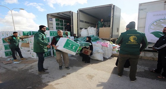 الملك سلمان للإغاثة يواصل توزيع كسوة الشتاء على اللاجئين السوريين بالأردن