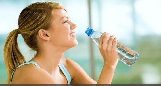 4 علامات تدل على شرب القليل من الماء