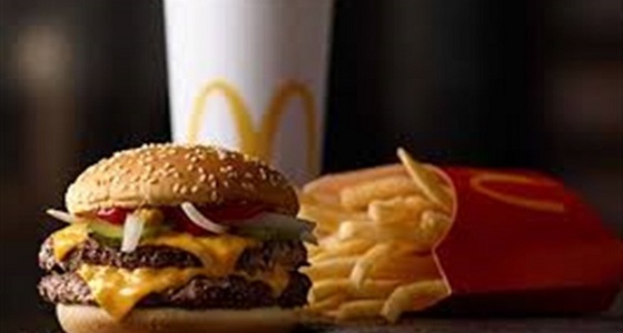 ماكدونالدز تحذف التشيز برجر من قوائم وجبات الأطفال