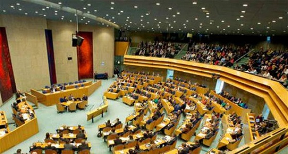 البرلمان الهولندي يجدد ثقته برئيس الوزراء بعد استقالة وزير الخارجية