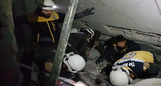 استشهاد 3 أطفال إثر قصف الطيران الروسي منازل المدنيين بسوريا